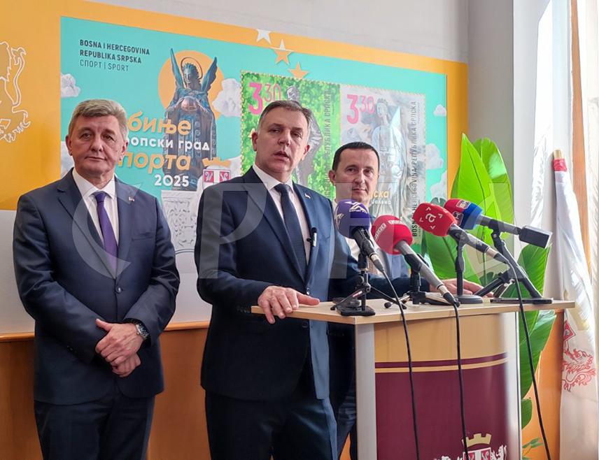 ТРЕБИЊЕ, 7. АПРИЛА /СРНА/ - Влада Републике Српске уложиће 250.000 КМ за завршетак реконструкције другог павиљона Студентског центра у Tребињу, изјавио је министар за научнотехнолошки развој и високо образовање Драга Мастиловић.