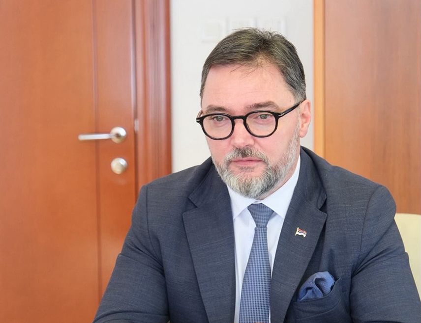 BANJA LUKA, APRIL 7 /SRNA/ – Council of Ministers Deputy Chair Staša Košarac says that today’s panel discussion in Banja Luka, at which the son of the U.S. president Donald Trump Jr. addressed, emphasized that Republika Srpska and its leadership are open to cooperation with foreign investors.