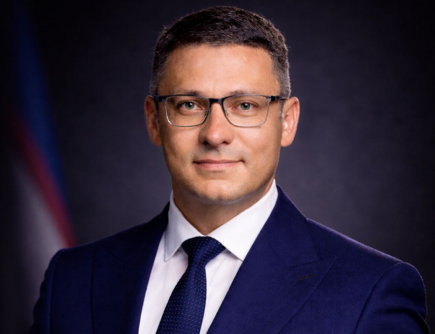 BANJA LUKA, APRIL 7 /SRNA/ – The leader of Srpska League, Aleksandar Đurđev, told SRNA that the visit of the son of the U.S. president, Donald Trump Jr., to Banja Luka is proof that the Serbs and Republika Srpska hold a significant and important place in America’s global strategy to protect Christianity and Christian civilization.