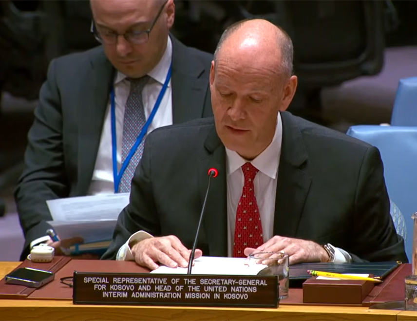 ЊУЈОРК, 9. АПРИЛА /СРНА/ - Нови шеф Унмика Петер Дуе истакао је важност да Београд и Приштина граде на ономе што је до сада постигнуто у односима двије стране, што укључује оснивање Заједнице српских општина /ЗСО/ на Косову и Метохији.