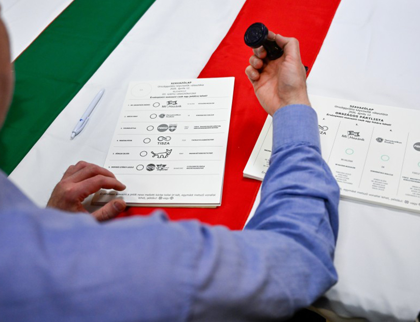 ЗАТВОРЕНА БИРАЧКА МЈЕСТА, РЕКОРДНА ИЗЛАЗНОСТ ДО 18.30 ЧАСОВА