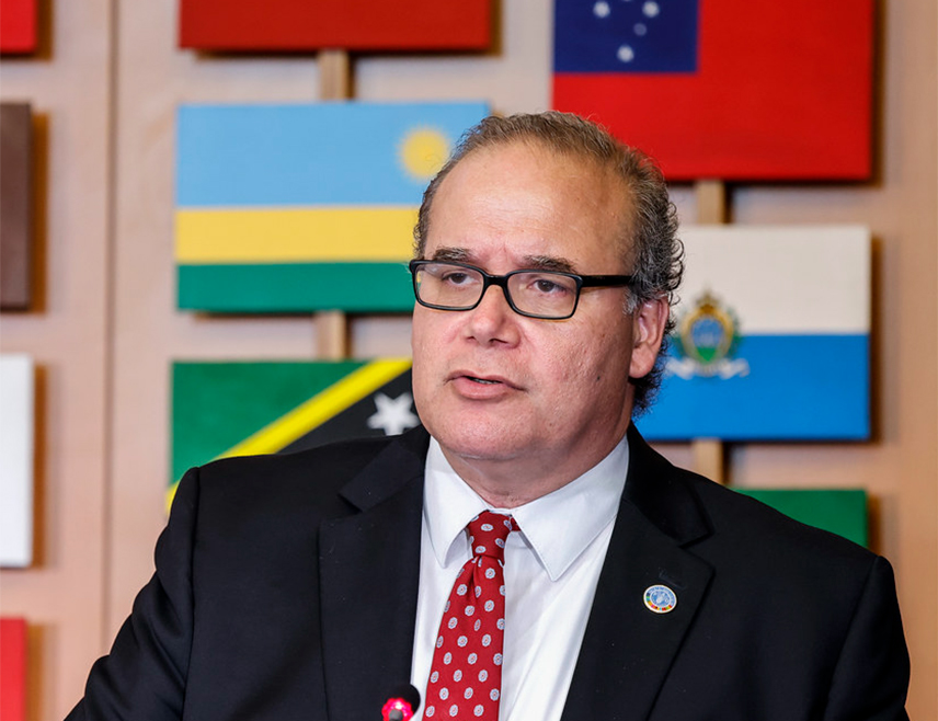 РИМ, 13. АПРИЛА /СРНА-Ројтерс/ - Дуготрајна криза у Ормуском мореузу могла би да изазове глобалну катастрофу у пољопривредно-прехрамбеној индустрији, изјавио је главни економиста Организације УН за храну и пољопривреду Максимо Тореро.