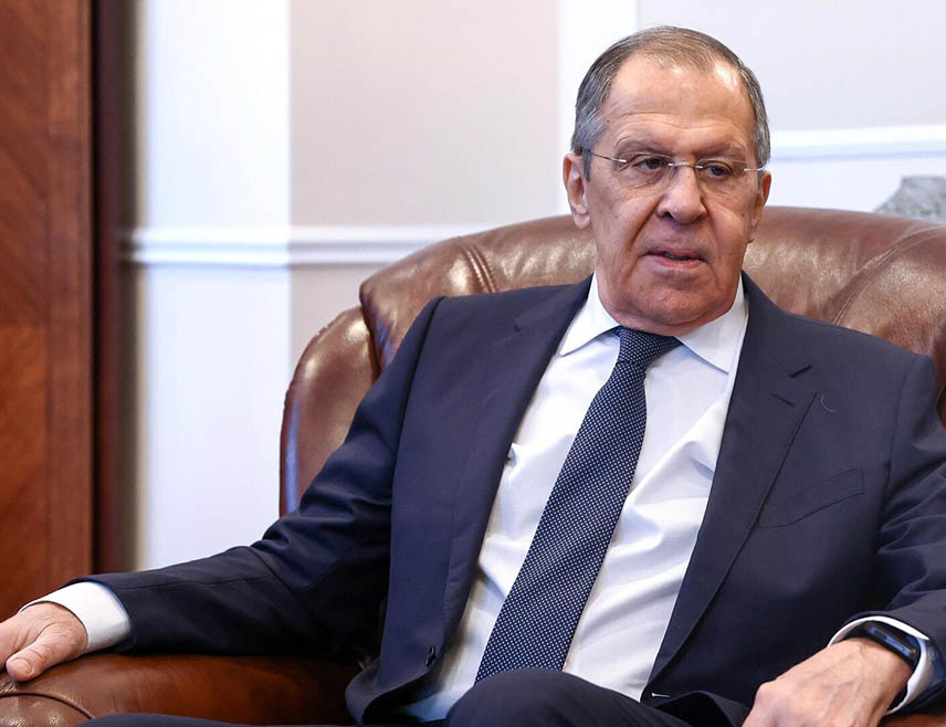 МОСКВА, 14. АПРИЛА /СРНА/ - Колективни Запад се бави изборним неоколонијализмом како би манипулисао резултатима избора у другим земљама, оцијенио је руски министар спољних послова Сергеј Лавров.