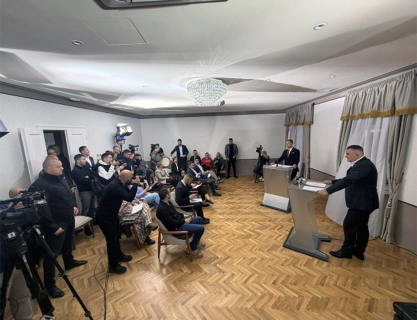 БАЊАЛУКА, 14. АПРИЛА /СРНА/ - Градоначелник Бањалуке Драшко Станивуковић рекао је да су за њега питања из квиза она која се односе на познавање Устава Републике Српске.