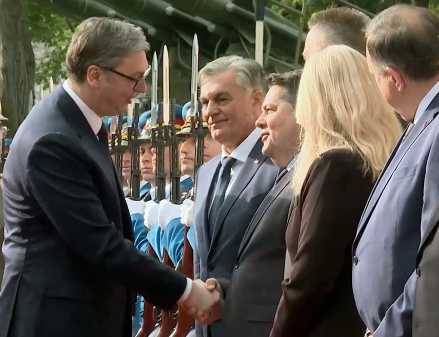 БЕОГРАД, 15. АПРИЛА /СРНА/ - Предсједник Народне скупштине Ненад Стевандић поздравио је заједништво Србије са Републиком Српском.