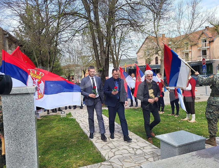 ЉУБИЊЕ, 15. АПРИЛА /СРНА/ - У Љубињу је обиљежен Дан Билећке бригаде, чијих је 99 бораца положило животе за одбрану Републике Српске.