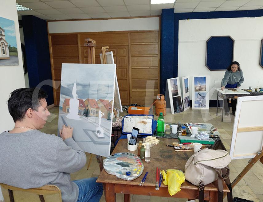 ВЛАСЕНИЦА, 15. АПРИЛА /СРНА/ - У Власеници је данас отворена 24. Ликовна колонија "Бирач", која је ове године угостила седам еминентних умјетника из Републике Српске и Србије.