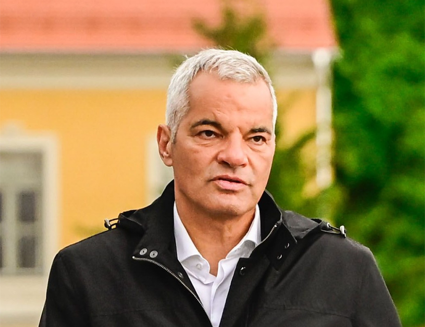 МАРИБОР, 15. АПРИЛА /СРНА/ - Против градоначелника Марибора Саша Арсенович покренута је истрага због сумње да је починио више кривичних дјела, међу којима су подстрекавање на примања поклона, мита, те користи за незаконито посредовање.