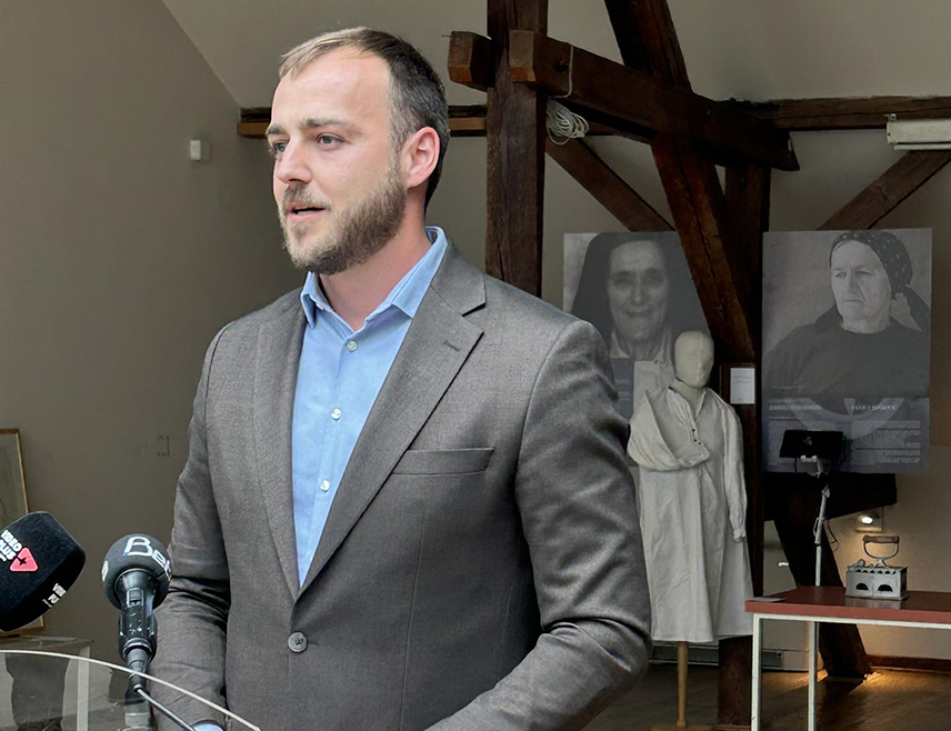 И сви материјални докази говоре о природи тог злочина која је геноцидна. И нема говора да се може на било какав научни начин оповргнути да је над Србима почињен геноцид у НДХ, истакао је Арбутина