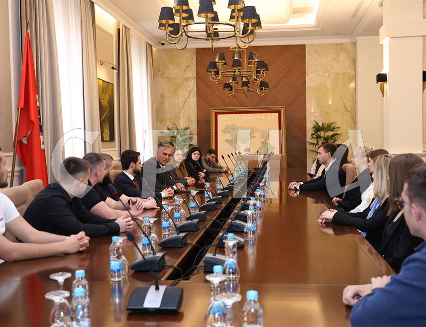 BANJA LUKA, APRIL 16 /SRNA/ - Republika Srpska President Siniša Karan said today that students are the future and the greatest potential of Republika Srpska, and that institutions remain committed to improving conditions for their education, professional development, and employment.