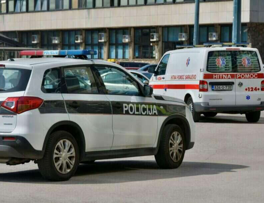 ЗЕНИЦА, 17. АПРИЛА /СРНА/ - Полицији, школама и институцијама на подручју Зенице јутрос су упућене пријетње са непознатог мејла, због чега су предузете хитне мјере провјере и заштите безбједности, изјавила је Срни портпарол МУП-а Зеничко-добојског кантона Лејла Екиновић.