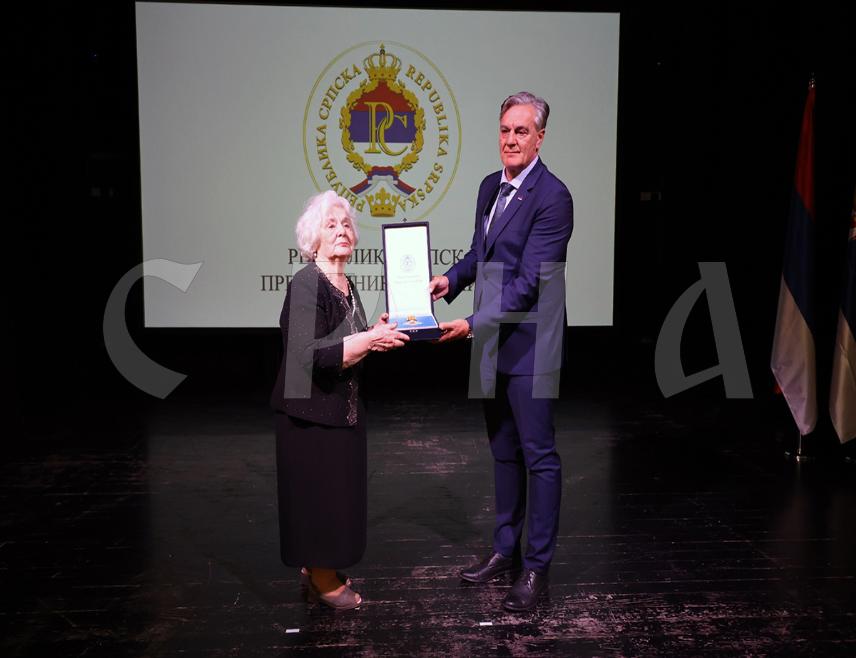 BANJA LUKA, APRIL 17 /SRNA/ – Republika Srpska President Siniša Karan states that Jelena Buhač-Radojčić is not only a victim of the Jasenovac camp, but also the last witness of a system that aimed to erase the Serb people.