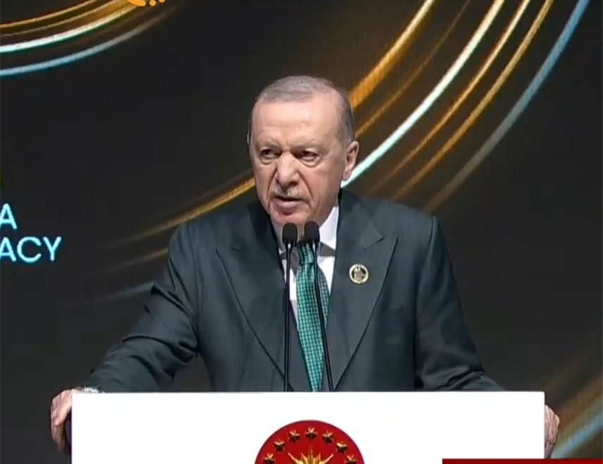 АНТАЛИЈА, 17. АПРИЛА /СРНА/ - Свијет је данас на озбиљној и опасној прекретници, изјавио је предсједник Турске Реџеп Тајип Ердоган.