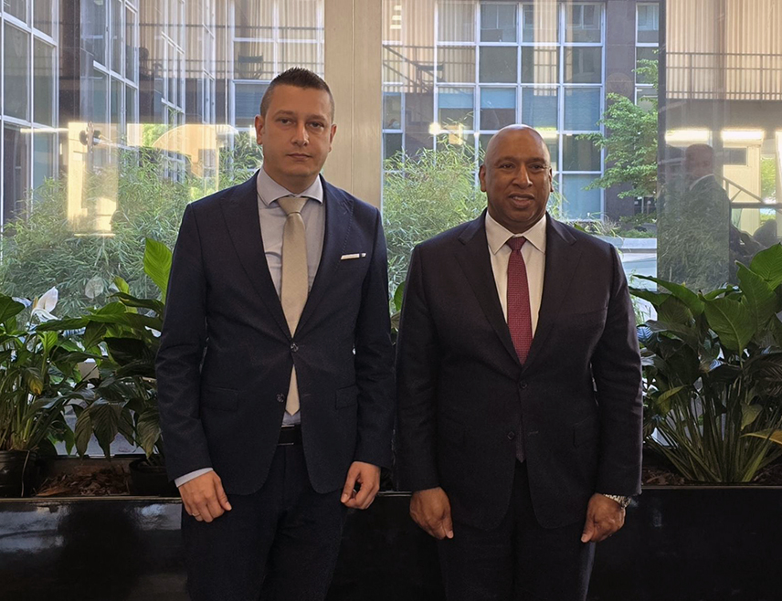 WASHINGTON, APRIL 17 /SRNA/ – Deputy Minister of Defense in the Council of Ministers Aleksandar Goganović said during the meeting at the State Department with Stanley L. Brown, a senior official of the Bureau of Political-Military Affairs, that the United States is a key partner not only in military but also in political matters.