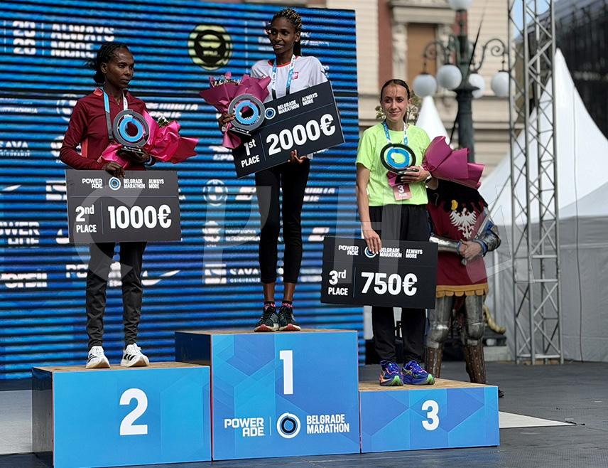 БЕОГРАД, 18. АПРИЛА /СРНА/ - Кенијска атлетичарка Валентина Џебет побиједила је на Београдском полумаратону у женској конкуренцији и поставила нови рекорд полумаратона.