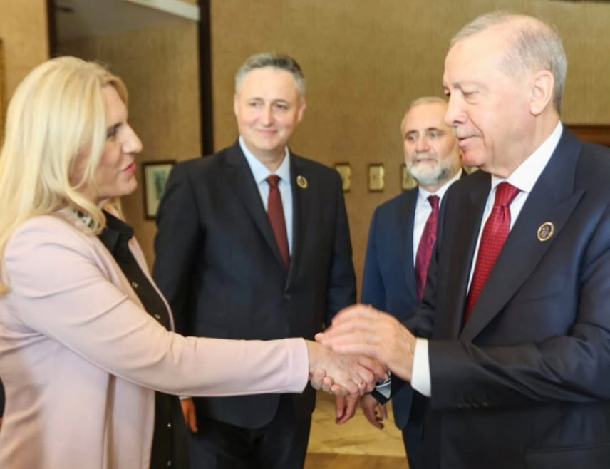 САРАЈЕВО, 18. АПРИЛА /СРНА/ - Српски члан Предсједништва БиХ Жељка Цвијановић учествовала је на радном доручку са предсједником Турске Реџепом Тајипом Ердоганом, који је уприличен поводом Анталија дипломатског форума.