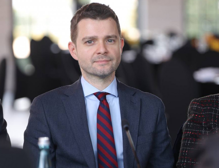 АНТАЛИЈА, 18. АПРИЛА /СРНА/ - Македонски министар спољних послова и спољне трговине Тимчо Муцунски оцијенио је да се многе ствари на Балкану добро раде на регионалном нивоу, али да постоји још много тога што мора да се превазиђе.