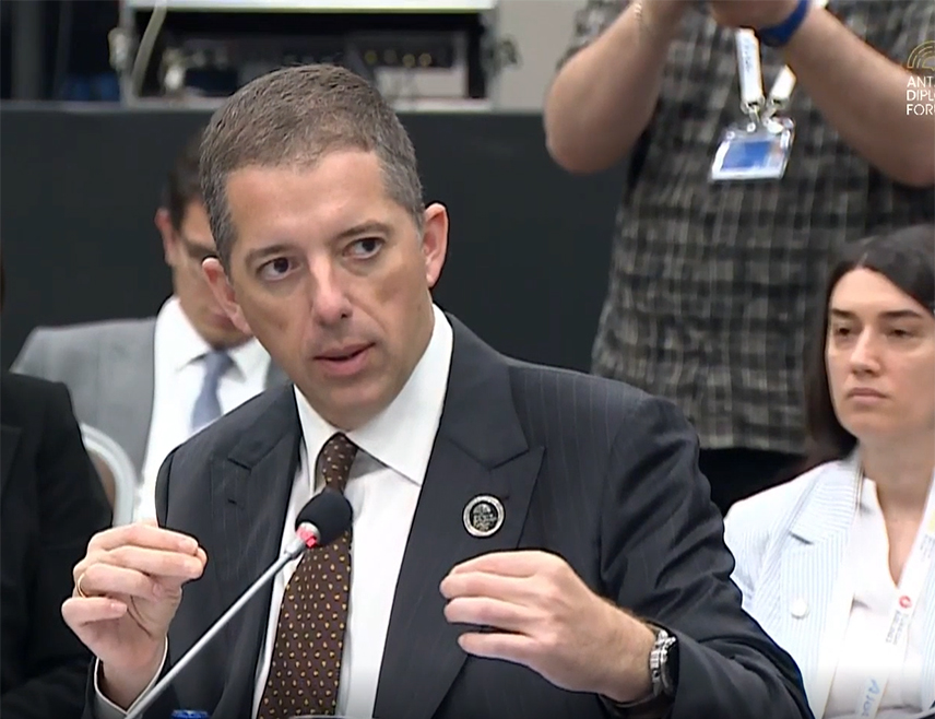 АНТАЛИЈА, 18. АПРИЛА /СРНА/ - Министар спољних послова Србије Марко Ђурић изјавио је да је Србија у више наврата показала да је за стабилност Балкана и да је разочаран што је министар иностраних послова у Савјету министара Елмедин Конаковић јавно рекао да не воли Србију.