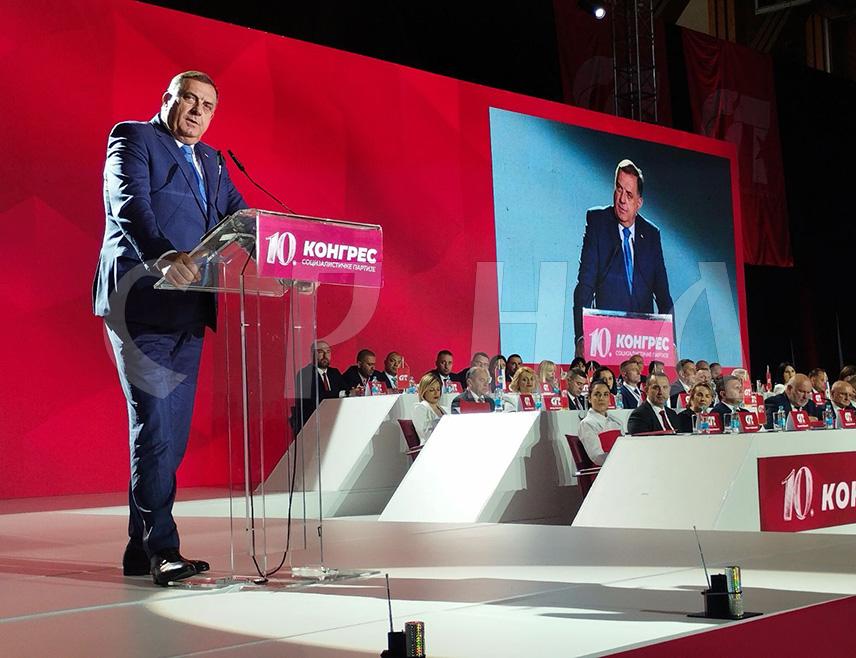 LAKTAŠI, APRIL 18 /SRNA/ - SNSD leader Milorad Dodik said that the Serb people will never be a minority in BiH and that no one will ever defeat them because they seek freedom.
