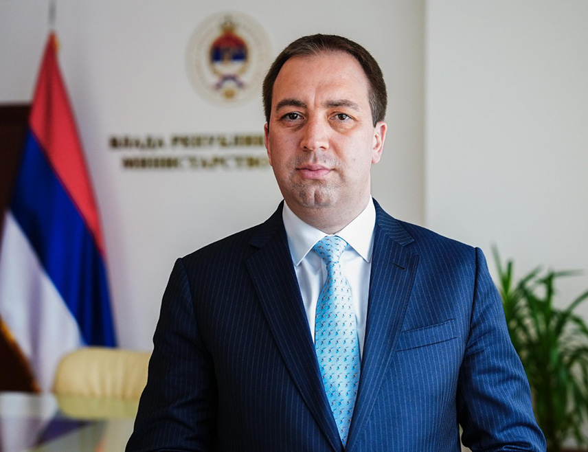 БАЊАЛУКА, 19. АПРИЛА /СРНА/ - Министар правде Републике Српске Горан Селак изјавио је Срни поводом обиљежавања Дана сјећања на жртве геноцида над Србима, Јеврејима и Ромима у Независној Држави Хрватској да је дужност сваког покољења да чува истину о страдању и да не дозволи да се такви злочини икада понове.