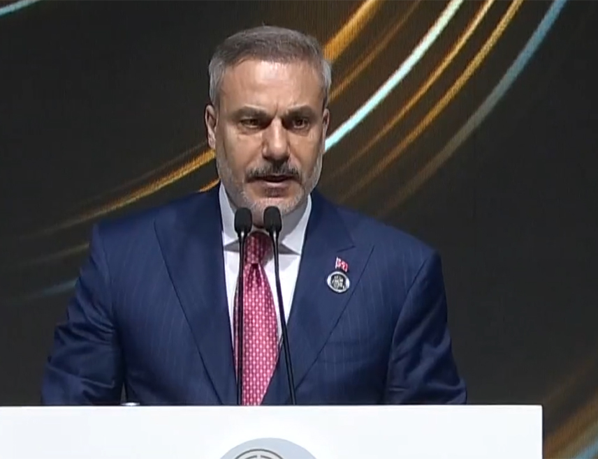 АНТАЛИЈА, 19. АПРИЛА /СРНА/ - Министар спољних послова Турске Хакан Фидан рекао је да је дипломатија кључ мира и да ће се у оквиру Анталија дипломатског форума наставити рад на изградњи повјерења и зближавања супротстављених страна у свим сукобима.