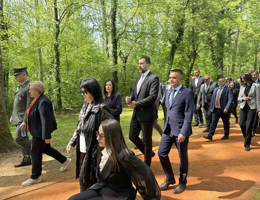 КОЗАРСКА ДУБИЦА, 19. АПРИЛА /СРНА/ - Начелник општине Козарска Дубица Игор Савковић рекао је данас да Доња Градина није само мјесто бола и страдања, већ и трајни завјет да се истина чува од заборава.