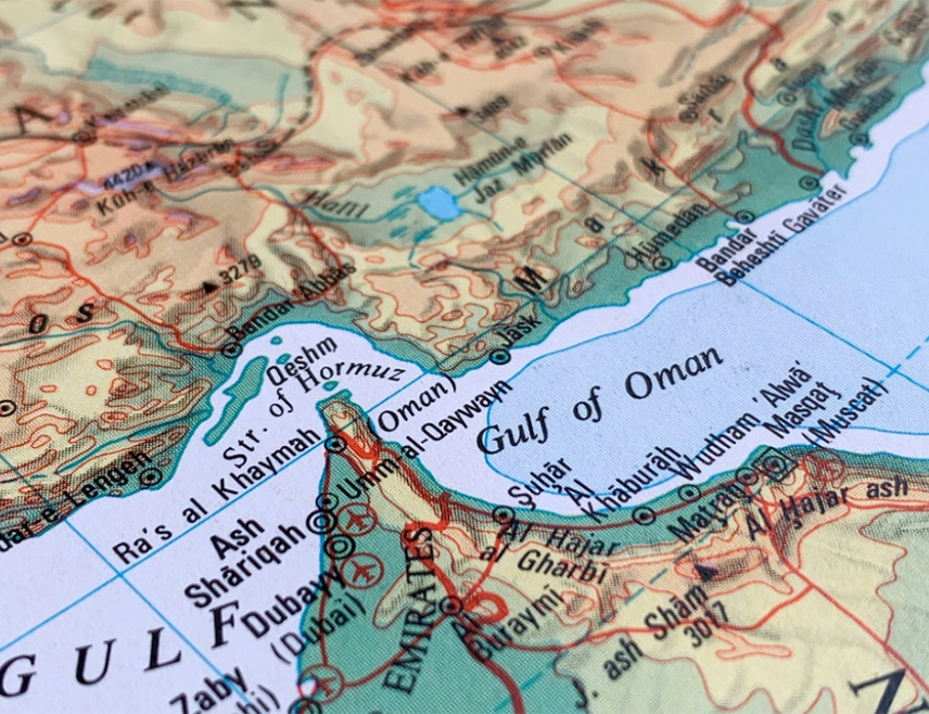 ТЕХЕРАН, 20. АПРИЛА /СРНА/ - Иранске оружане снаге "ускоро ће одговорити и узвратити" на заустављање и заузимање једног брода у Оманском заливу, упозорили су из Централног штаба.