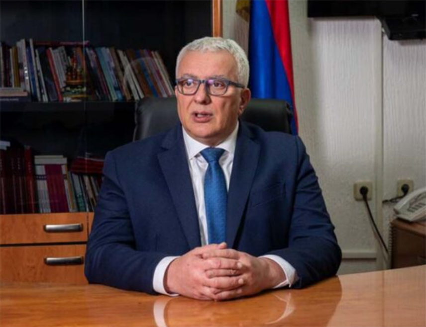 ПОДГОРИЦА, 20. АПРИЛА /СРНА/ - Предсједник црногорске Скупштине Андрија Мандић изјавио је вечерас да Црна Гора није никога повриједила тиме што обиљежава Дан сјећања на жртве геноцида у Јасеновцу, Маутхаузену и Дахау.