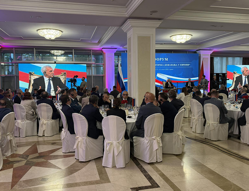 БАЊАЛУКА, 21. АПРИЛА /СРНА/ - Предсједник Народне партије Српске Дарко Бањац изјавио је Руси и Срби поштују међународно право и дијеле исте вриједности и став да канцеларија ОХР-а и њемачки туриста Кристијан Шмит морају да оду из БиХ.