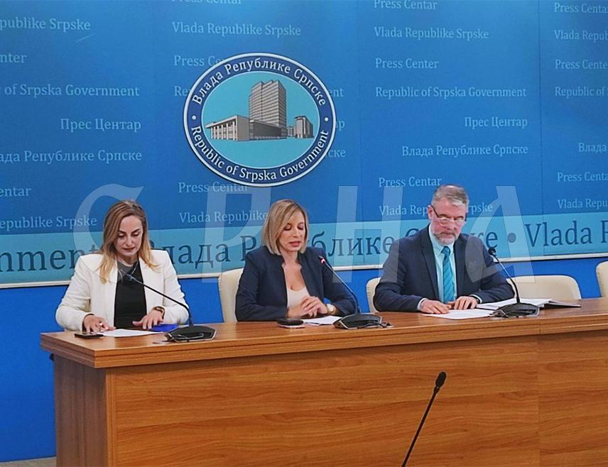 БАЊАЛУКА, 23. АПРИЛА /СРНА/ - Влада Републике Српске донијела је данас закључак којим ће до краја године бити запослено 500 дјеце погинулих бораца која су се пријавила на јавни позив за запошљавање, изјавила је помоћник министра рада и борачко-инвалидске заштите Андреа Милинчић.