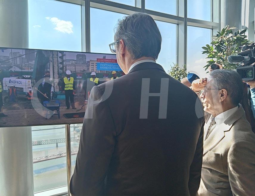 БЕОГРАД, 23. АПРИЛА /СРНА/ - На 41. спрату Куле Београд у Београду на води данас је отворен видиковац, који постаје нова туристичка атракција пријестонице Србије.