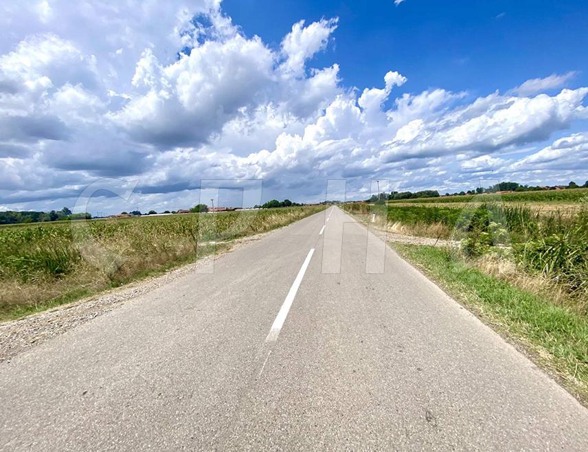 БАЊАЛУКА, 26. АПРИЛА /СРНА/ - Повољни су услови за вожњу у Републици Српској и Федерацији БиХ /ФБиХ/, а из Ауто-мото савеза /АМС/ Републике Српске возачима савјетују опрезну вожњу и посебну пажњу скрећу на повећан број мотоциклиста и бициклиста.