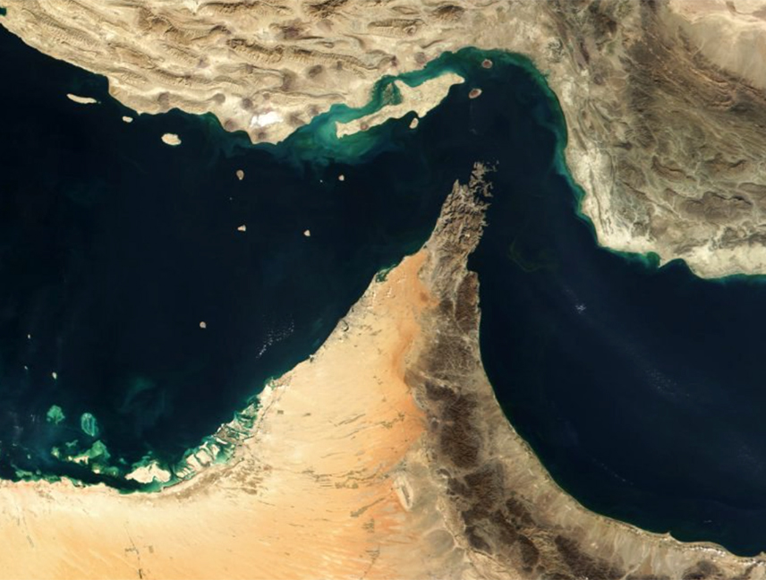 ВАШИНГТОН, 27. АПРИЛА /СРНА/ - Иранске власти представиле су нови приједлог који је упућен САД, у којем Техеран предлаже отварање Ормуског мореуза и завршетак сукоба, али и одгађање преговора о иранском нуклеарном програму, како би се убрзао мировни процес, јавио је портал "Аксиос", позивајући се на неименоване изворе.