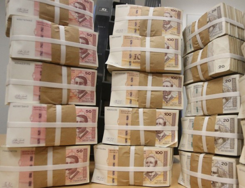 САРАЈЕВО, 27. АПРИЛА /СРНА/ - Фискални савјет БиХ усвојио је данас Глобални оквир фискалног биланса и политика у БиХ за период 2026-2028. године чиме су створене кључне претпоставке за усвајање буџета институција БиХ за ову годину.