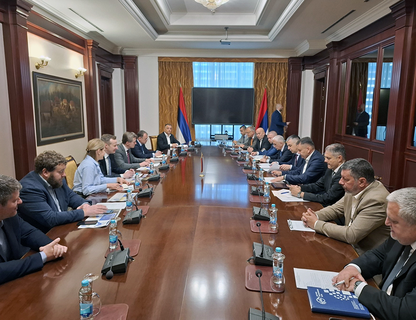 BANJA LUKA, APRIL 28 /SRNA/ – Republika Srpska Minister of Economy and Entrepreneurship Radenko Bubić and a delegation of the Government of Russia's Nizhny Novgorod Region have agreed today that the goal of future cooperation is to establish joint production capacities and create complete export products with financial support from both governments.