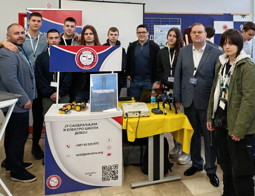 DOBOJ, APRIL 28 /SRNA/ – The Traffic and Electrical Engineering School from Doboj won recognition and a trophy for the best secondary school in the field of informatics at the Inost Mladih in Banja Luka, which gathered around 1,200 exhibitors with more than 500 innovations from several countries.