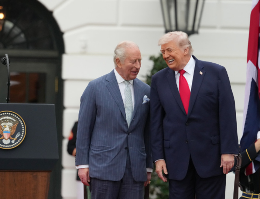 ВАШИНГТОН, 28. АПРИЛА /СРНА - РИА Новости/ - Амерички предсједник Доналд Трамп изјавио је да је имао веома добар састанак са британским краљем Чарлсом Трећим којег је назвао "фантастичном особом".