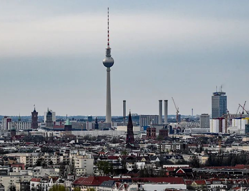 БЕРЛИН, 29. АПРИЛА /СРНА - РИА Новости/ - Годишња инфлација у Њемачкој порасла је у априлу на рекордних 2,9 одсто, саопштила је њемачка Федерална агенција за статистику /Дестатис/.