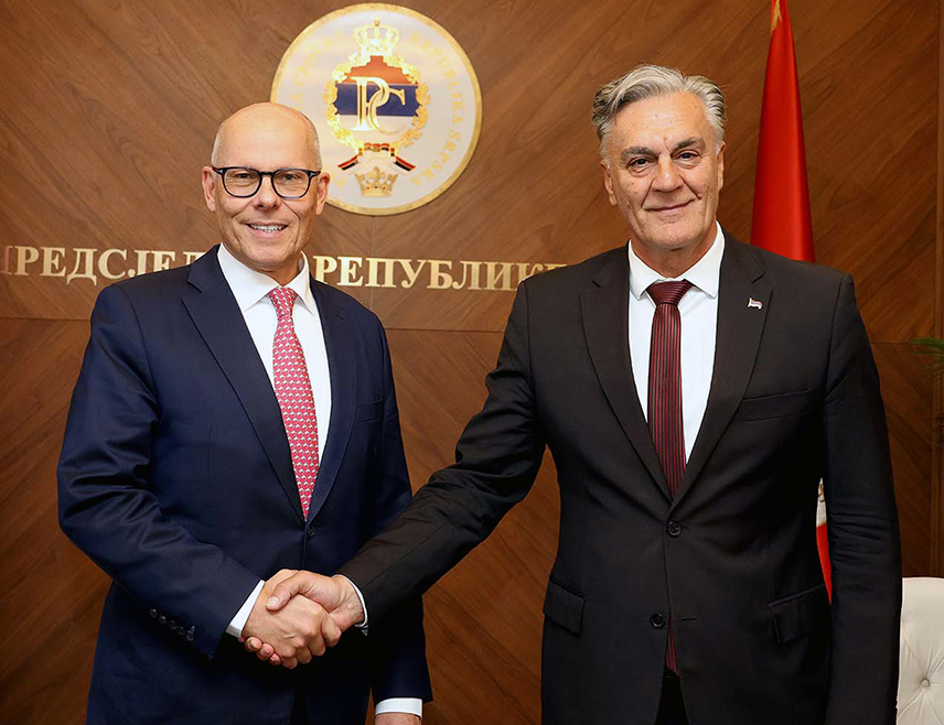 BANJA LUKA, APRIL 30 /SRNA/ - Republika Srpska President Siniša Karan stated today in talks with German Bundestag member Peter Beyer that the institutions of Republika Srpska are committed to dialogue, peace, and stability, as well as to respecting the Dayton Agreement and protecting Srpska's constitutional position.