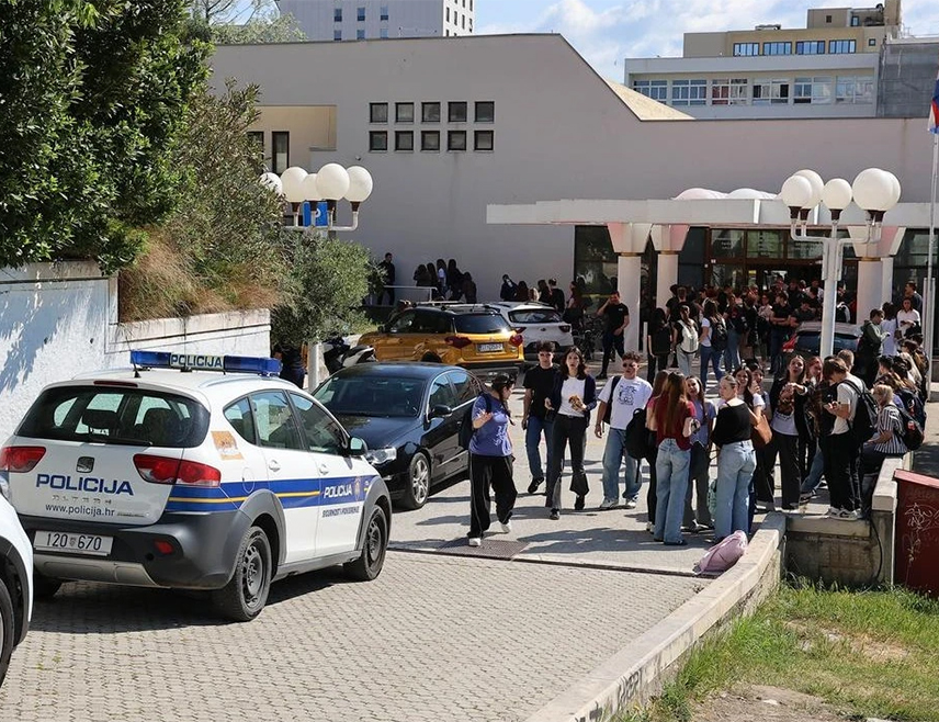 ЗАГРЕБ, 30. АПРИЛА /СРНА/ - Два малољетна лица осумњичена су за пријетње тероризмом јер су слали дојаве о постављеним експлозивним направама у више школа што је довело до узнемиравања јавности, саопштио је хрватски МУП.