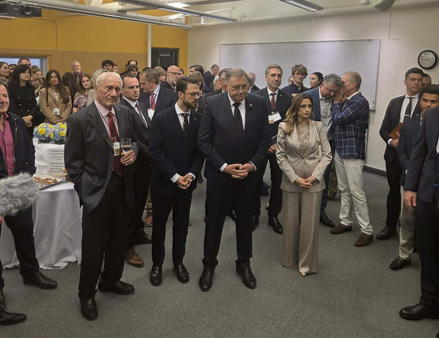 CHICAGO, APRIL 30 /SRNA/ – President Milorad Dodik has arrived at Judson University in Chicago, where a program within the World Leaders Forum will be held this evening, during which he will be presented with an award for leadership and democracy.