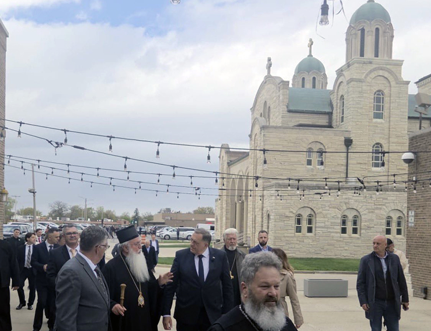 MILWAUKEE, MAY 2 /SRNA/ - SNSD leader Milorad Dodik visited the Saint Sava Cathedral and Saint Sava School in Milwaukee and said that Republika Srpska is always with its people, wherever they may be.