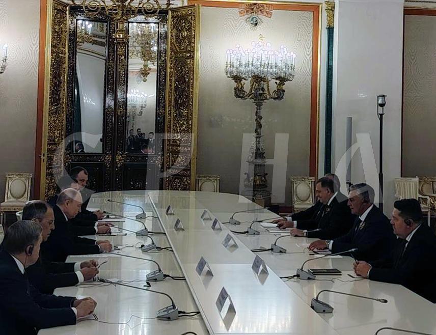 МОСКВА, 9. МАЈА /СРНА/ - Предсједник Народне скупштине Републике Српске Ненад Стевандић рекао је да између Српске и Руске Федерације нема отворених питања нити несагласности већ да је досадашња сарадња резултат међусобно добрих односа.