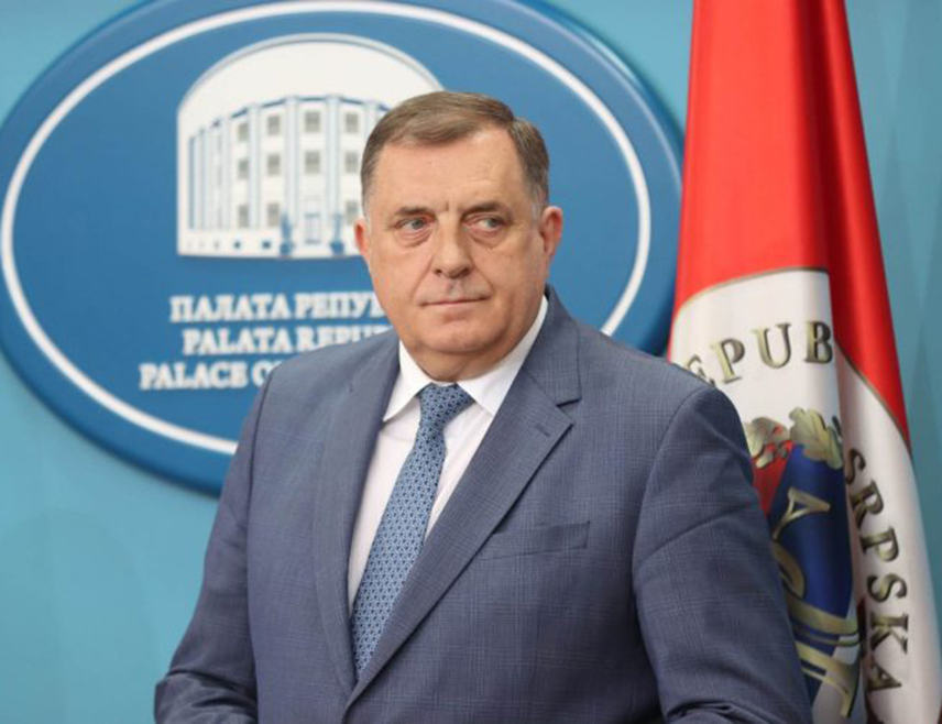 БАЊАЛУКА, 12. МАЈА /СРНА/ - Предсједник СНСД-а Милорад Додик истакао је да се данас, на Свјетски дан сестринства и медицинских техничара, одаје поштовање људима који сваког дана својим радом и хуманошћу враћају наду и снагу онима којима је најпотребнија.