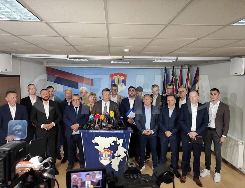 БАЊАЛУКА, 13. МАЈА /СРНА/ - Предсједник СДС-а Бранко Блануша изјавио је данас у Бањалуци да је његов циљ да опозиција обједињено наступи на наредним општим изборима.