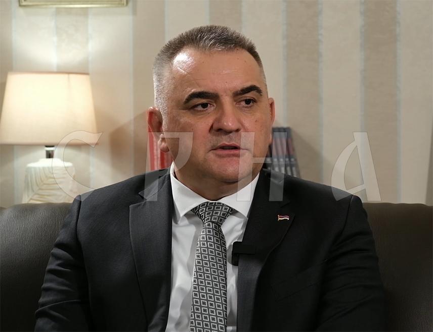 ШАМАЦ, 16. МАЈА /СРНА/ - Премијер Републике Српске Саво Минић изјавио је да је Српска заштићена од поплава јер се послије катастрофалних поплава 2014. године доста радило на водозаштити.