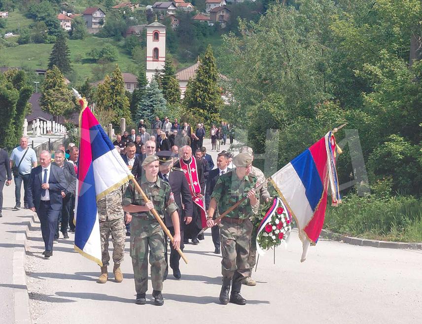 ИСТОЧНО НОВО САРАЈЕВО, 21. МАЈА /СРНА/ - Борачка организација Источно Ново Сарајево обиљежиила је 34 године од формирања Прве сарајевске механизоване бригаде Војске Републике Српске и Команде Сарајевско-романијског корпуса.