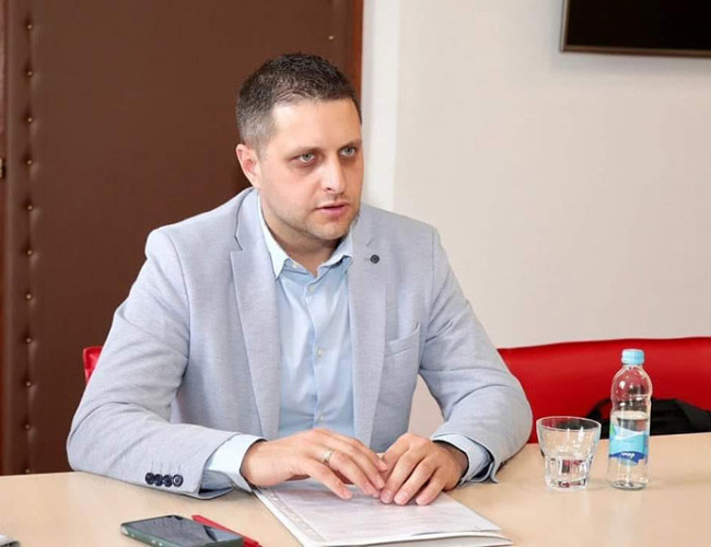 ЧЕЛИНАЦ, 23. МАЈА /СРНА/ - Начелник општине Челинац Владо Глигорић рекао је Срни да ће подршка Владе Републике Српске за изградњу новог моста од 1,4 милиона КМ убрзати развој ове локалне заједнице