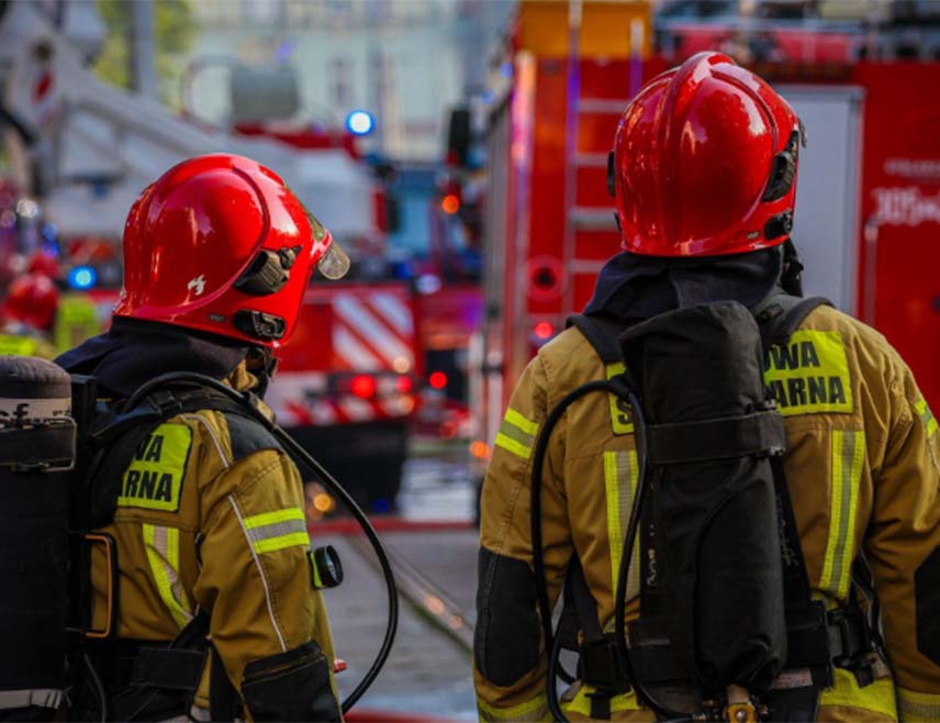 ВАРШАВА, 24. МАЈА /СРНА/ - Пољска се суочава са низом лажних узбуна о пожарима, укључујући и једну у стану у Гдањску који припада члану породице предсједника Карола Навроцког, рекао је премијер Доналд Туск.