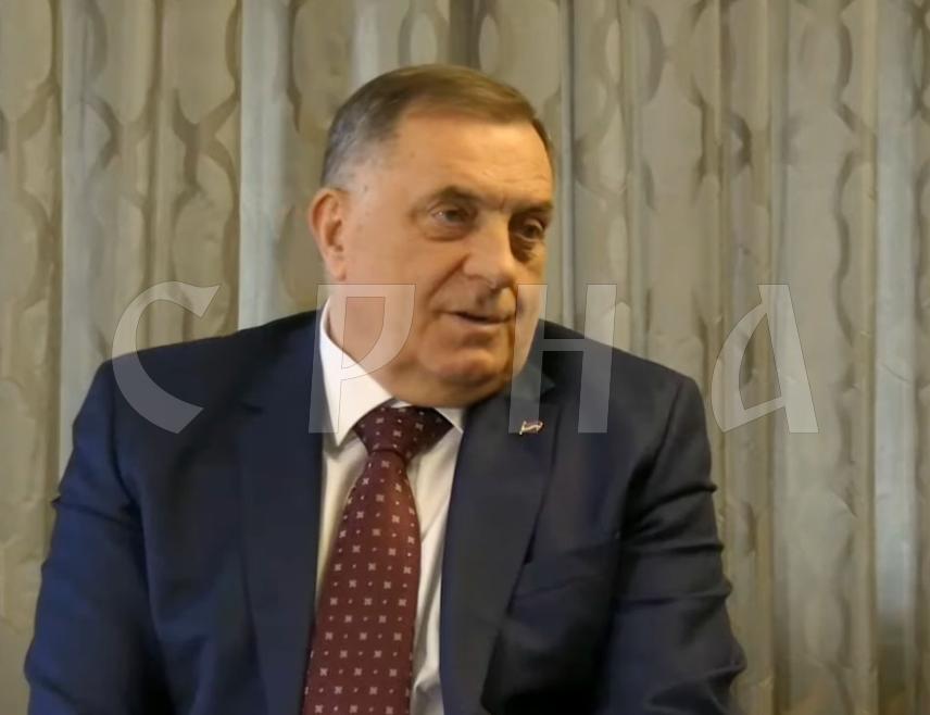 MOSCOW, MAY 27 /SRNA/ – SNSD Leader Milorad Dodik stated that illegitimate Christian Schmidt, by claiming that he is leaving BiH because of his pressure, has once again proven that he lacks political, or any other kind of, intelligence.